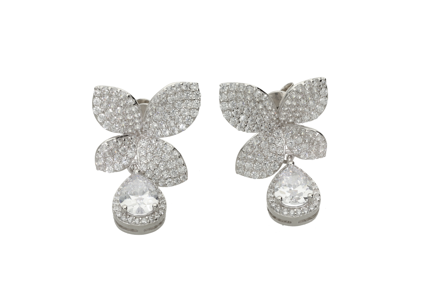 Σκουλαρίκια σε ασήμι 925° πεταλούδες με ένα  κρεμαστό δάκρυ και ζιργκόν πέτρες.